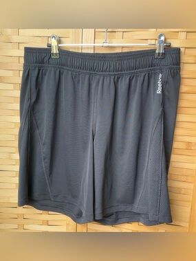 Reebok Men’s M Charcoal Athletic Training Shorts